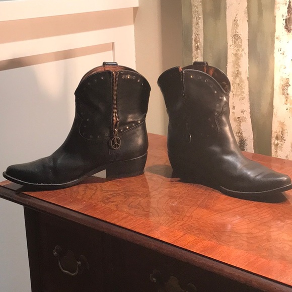 Lucky Brand short boot, black 8.5 - Picture 3 of 5